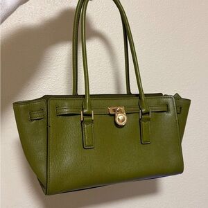 Michael Kors Hamilton Moderne in Pistachio NWOT